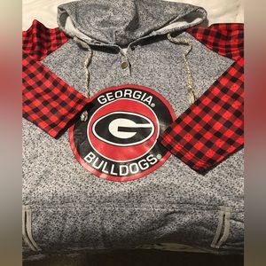 Georgia Bulldogs women’s pullover hoodie